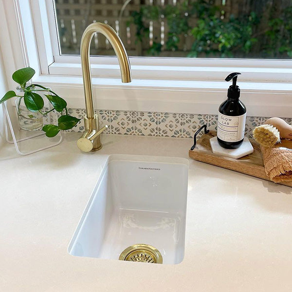 Cuisine 30 in coastal kitchen renovation by Reno by the Coast