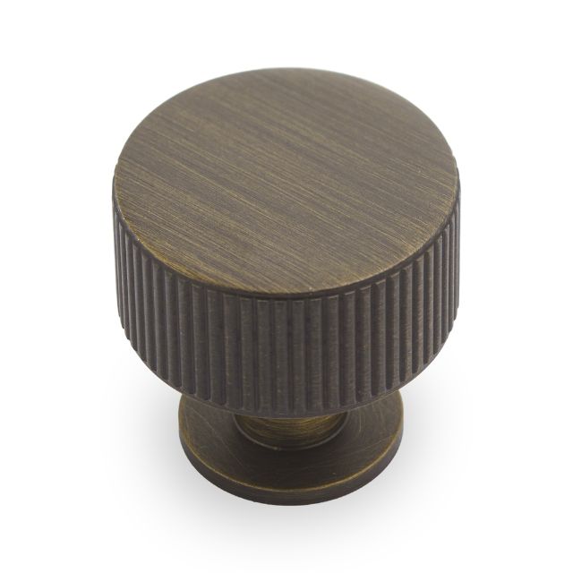 Castella Ridge 30mm Knob Bronze