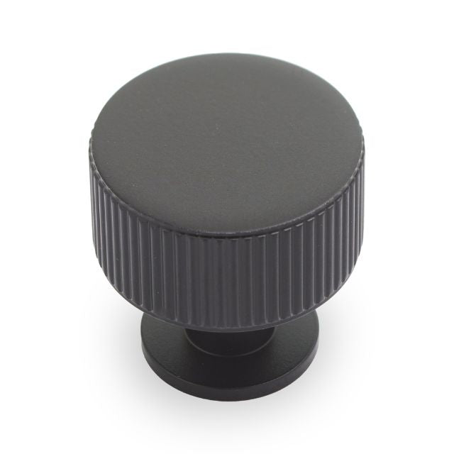 Castella Ridge 30mm Knob Matte Black