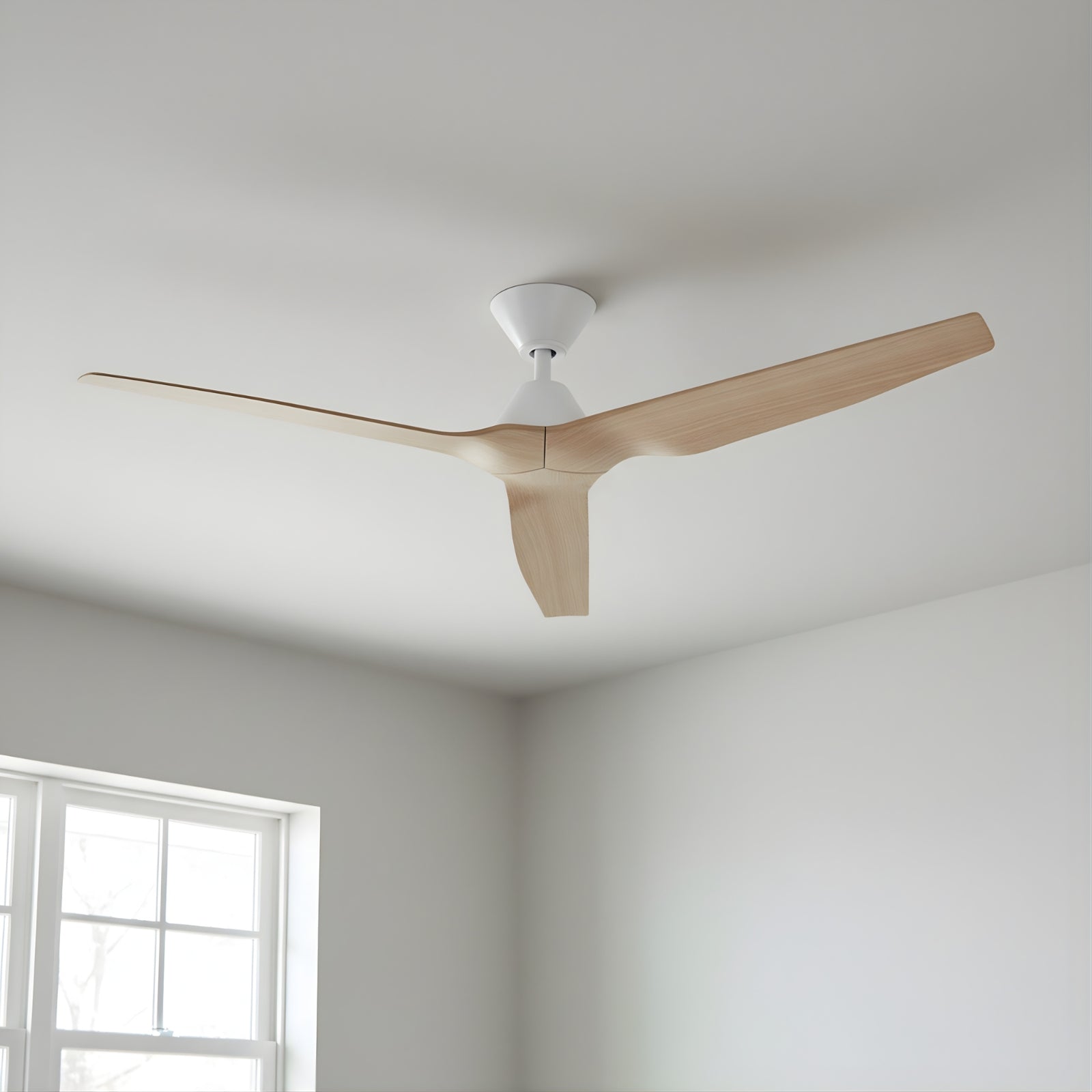Close Up Fanco Infinity-iD v3 54'' (137cm) DC Ceiling Fan White and Beechwood F8030/121C - The Blue Space