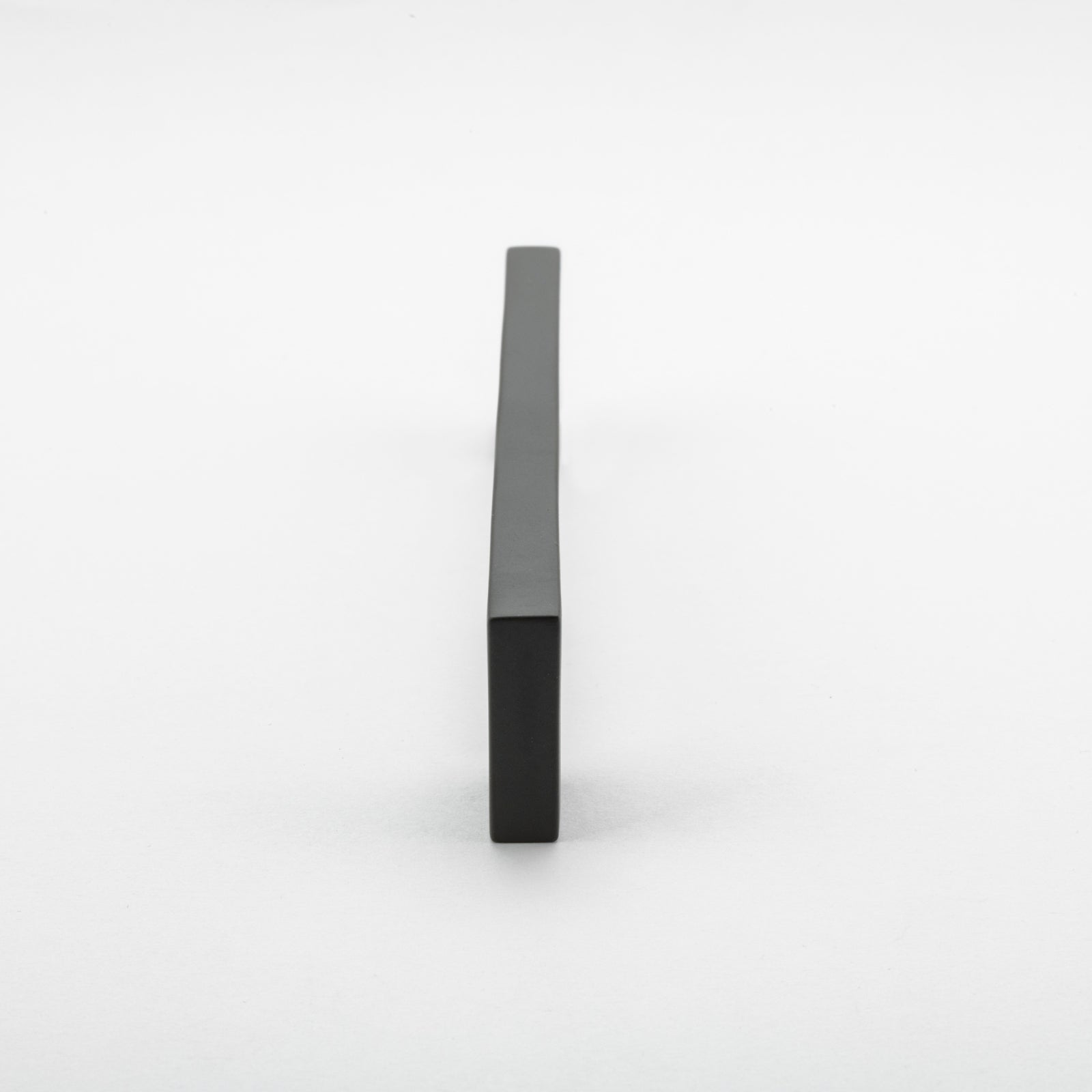 Detail3 Iver Cali 160mm Cabinet Pull Handle Matte Black SDG-0528 - The Blue Space