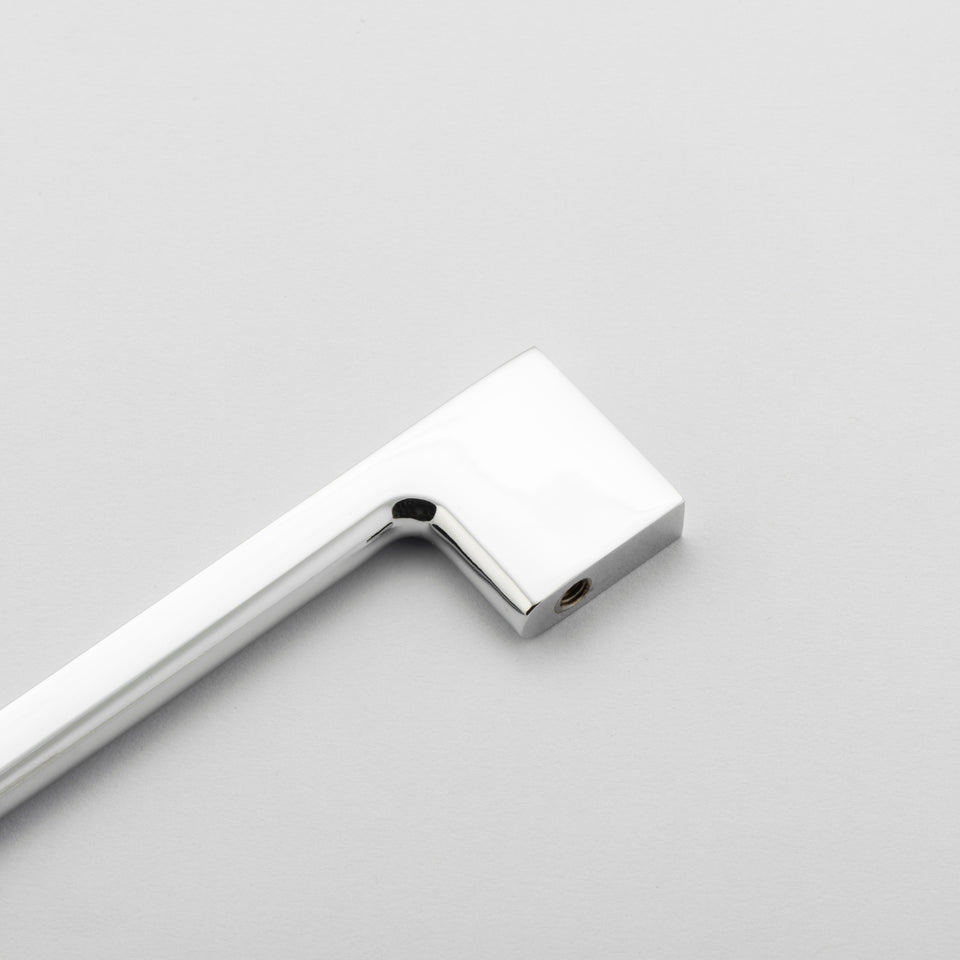 Iver Cali 160mm Cabinet Pull Handle Polished Chrome