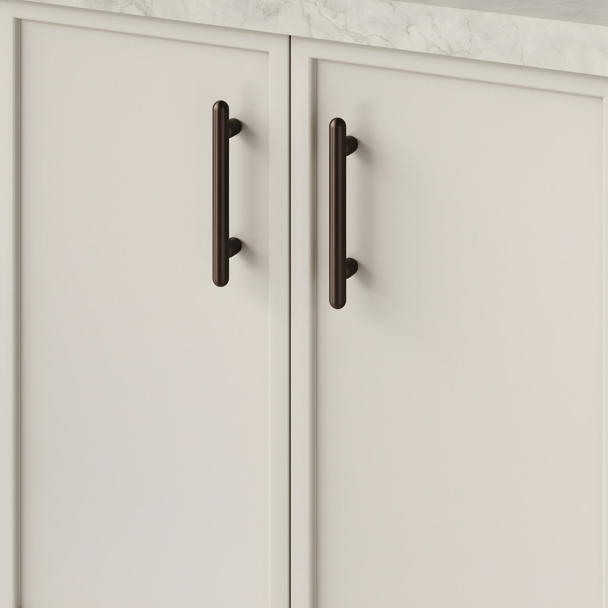 Detail1 Iver Puerto 128mm Cabinet Pull Handle Signature Brass 24032 - The Blue Space