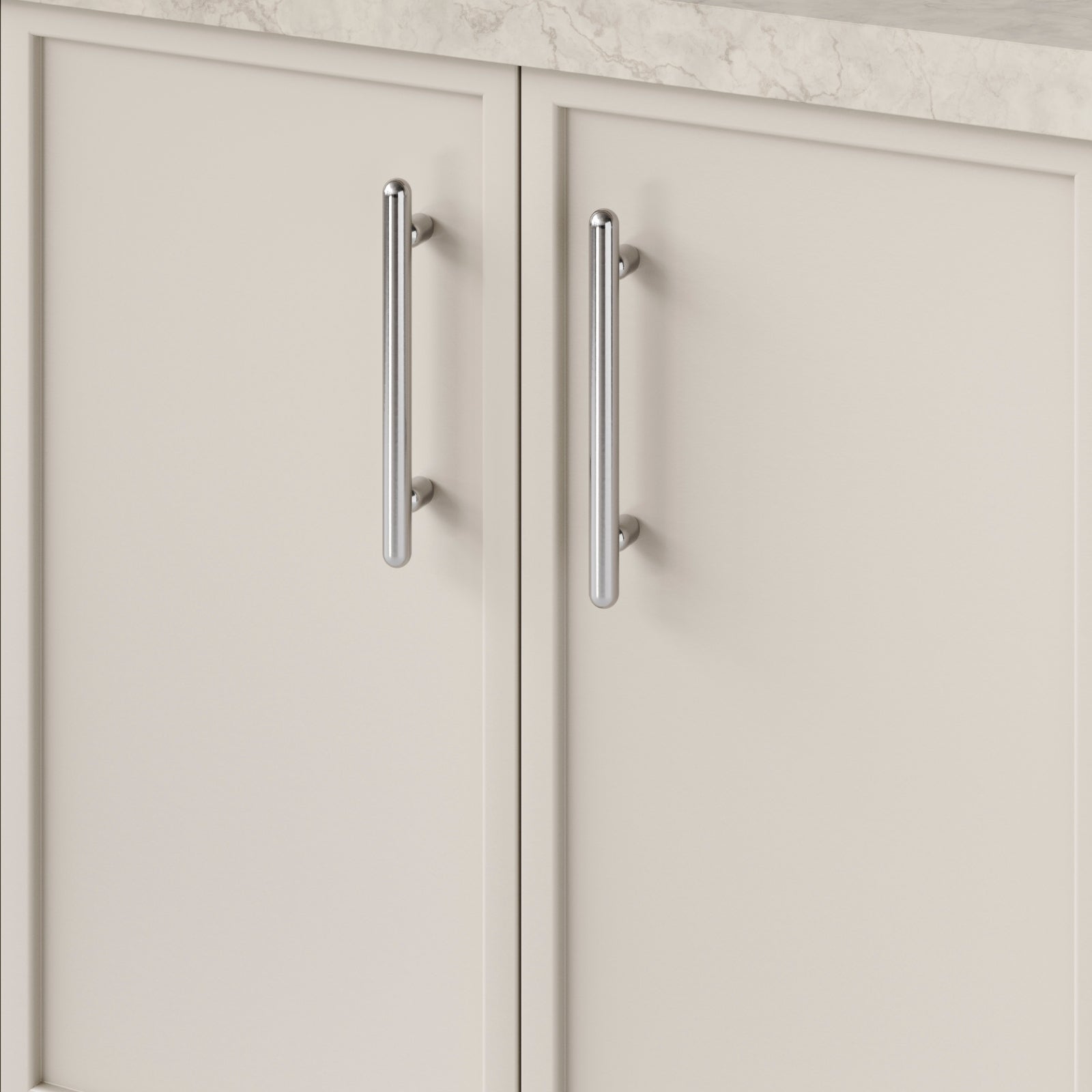 Detail1 Iver Puerto 160mm Cabinet Pull Handle Polished Chrome 24044 - The Blue Space