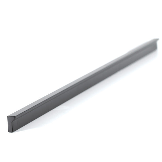 Momo Angle Pull Handle 480mm Matte Black A0077.480.MBL - The Blue Space