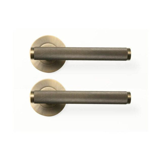 Momo Bellevue Knurled Lever Handle Set Dark Brushed Brass BVLHKN.DBB - The Blue Space