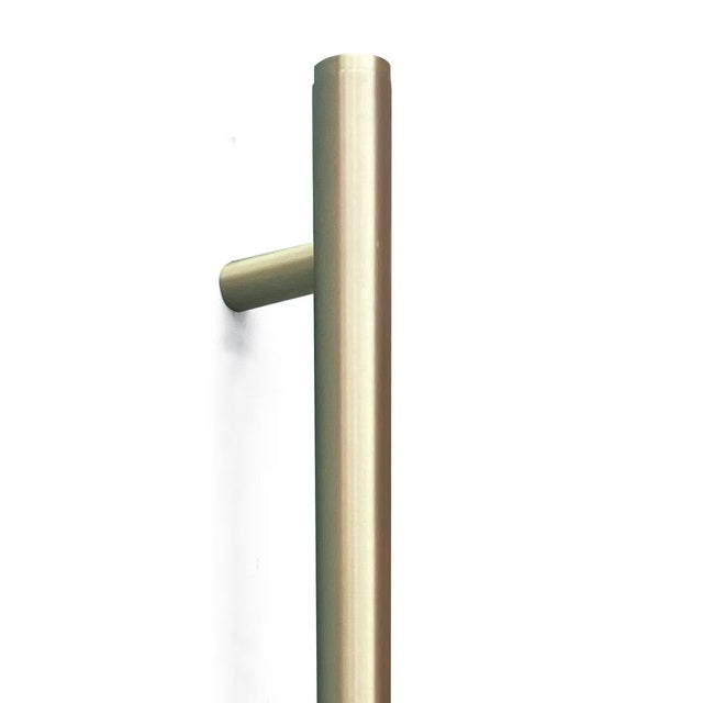 Momo Bellevue Plain Entry Pull Handle Brushed Satin Brass BVEPPL.BSB - The Blue Space