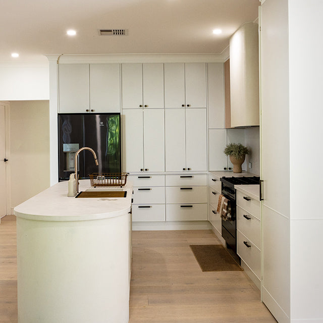 Lifestyle Momo Handles Barrington Knob Bronze online at The Blue Space