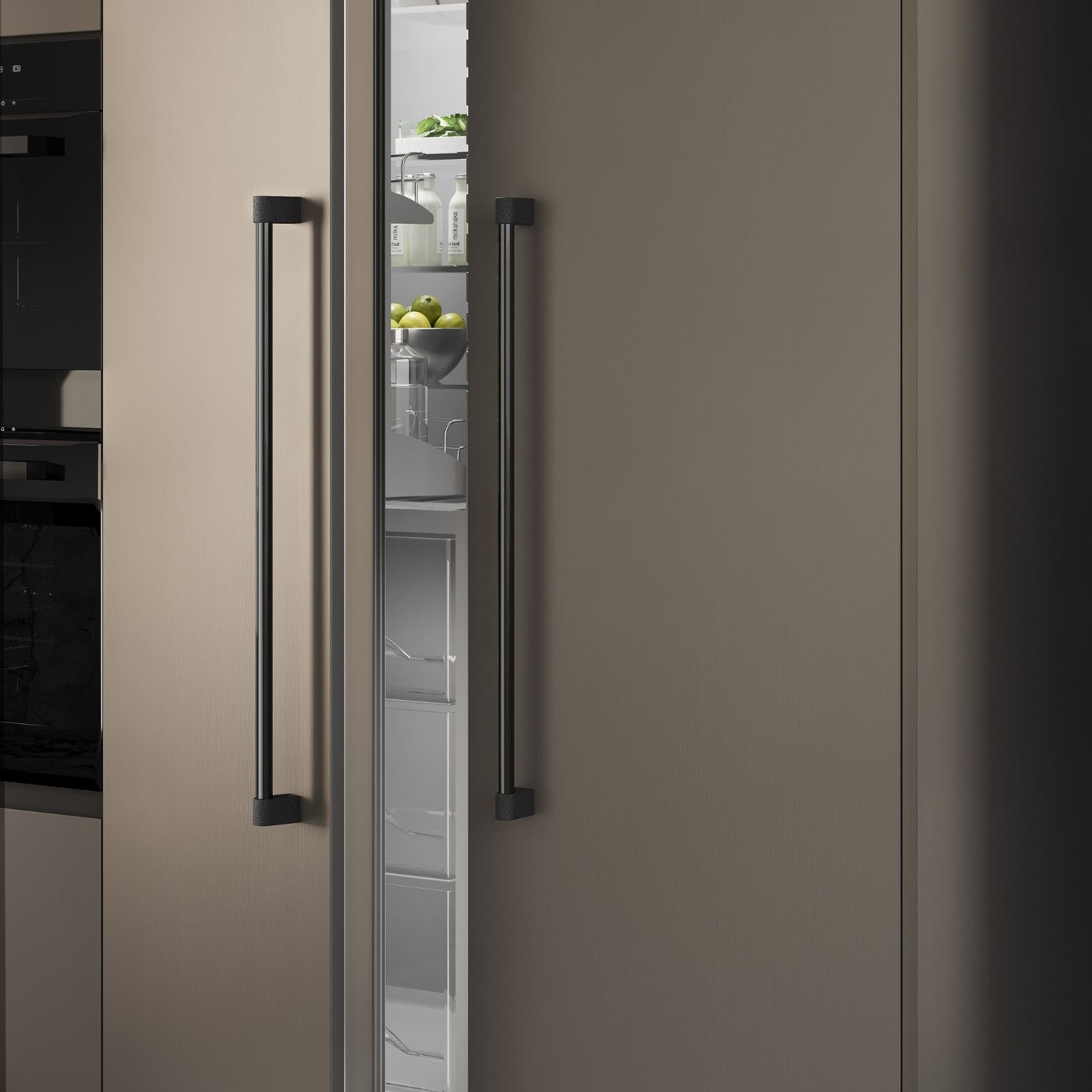 Lifestyle Momo Handles Casey Big Handle Matte Black CSY0701.736.MBL - The Blue Space