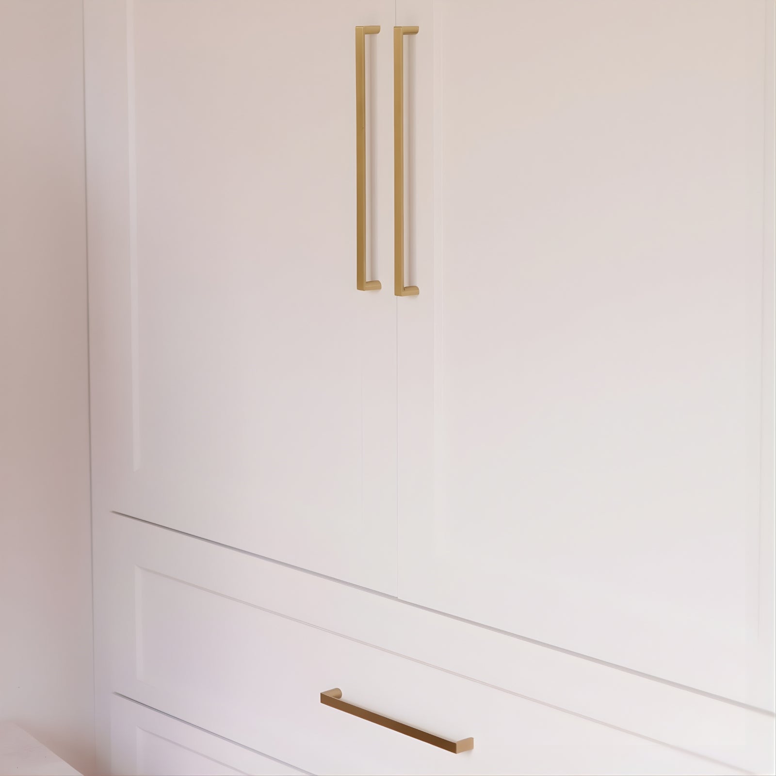 Lifestyle 1 Momo Handles Dallas D Handle Brushed Matt Brass FDH128.BMB - The Blue Space Real Reno