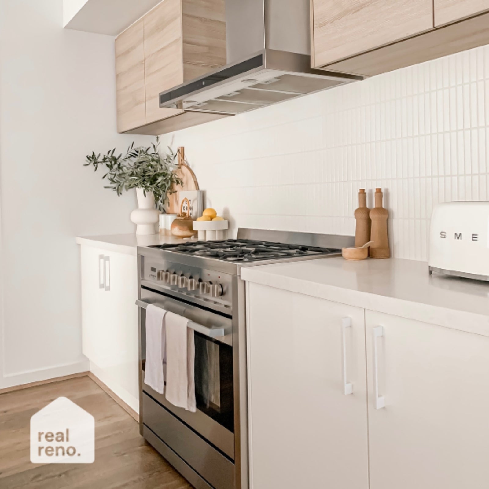 Lifestyle Momo Handles Livorno D Handle Matt White M3163.128.MWH.FG - The Blue Space