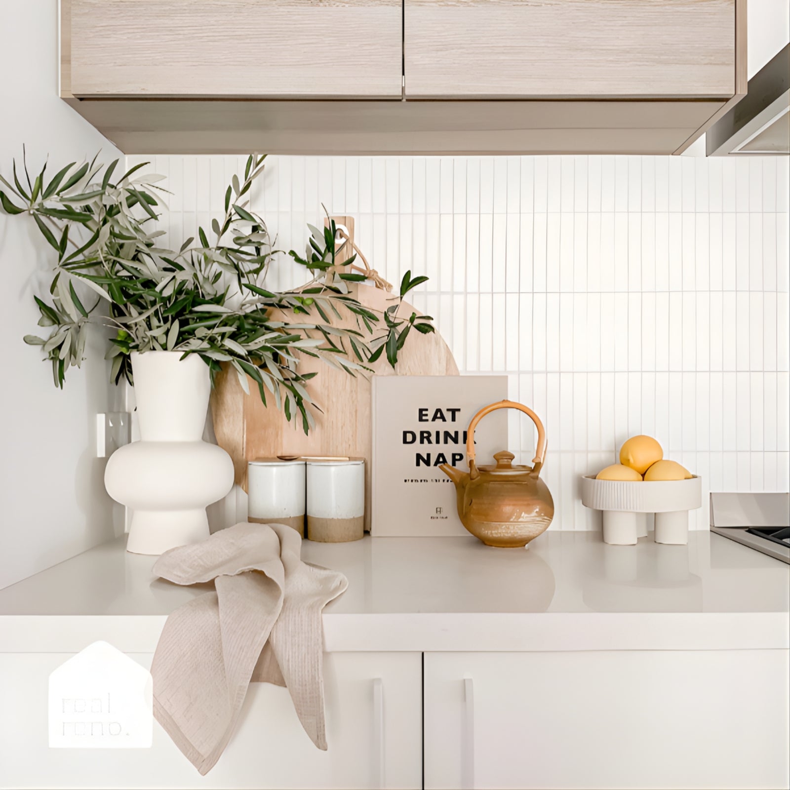 Lifestyle Momo Handles Livorno D Handle Matt White M3163.256.MWH.FG - The Blue Space