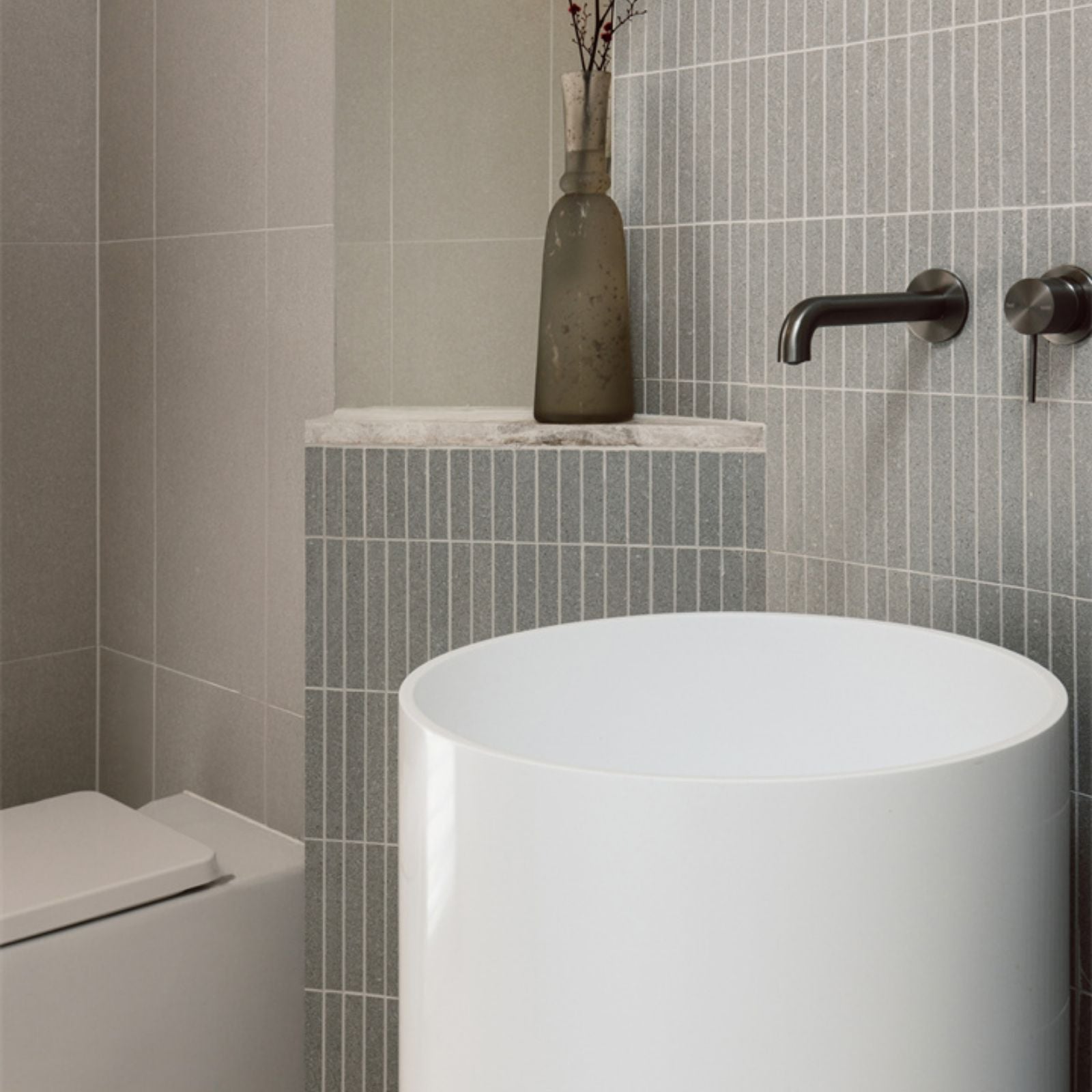 Lifestyle 6 Nero Mecca Wall Basin/Bath Mixer Separate Back Plate 230mm Gun Metal NR221910C230GM - The Blue Space