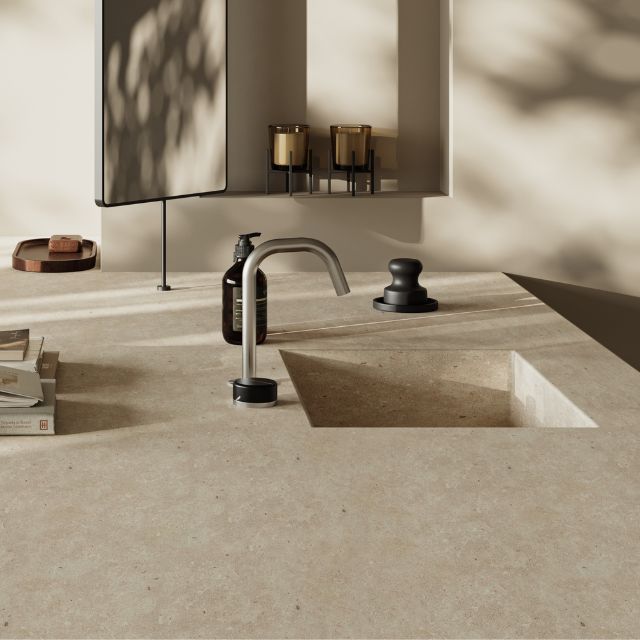 Nero Serenity Progressive Basin Mixer Edge Spout With Marquina Black Handle Brushed Nickel