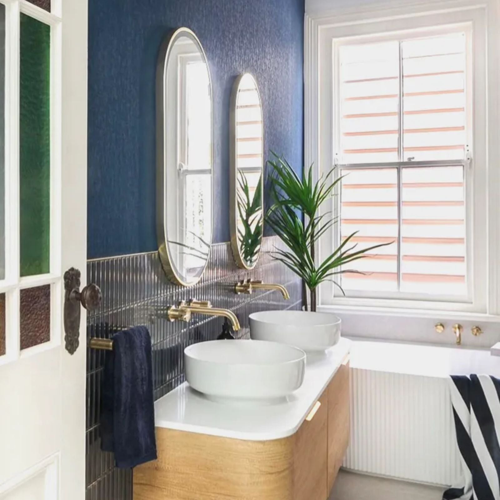 Otti LED Noosa 900mm x 450mm Metal Frame Mirror Brushed Gold Lifestyle Lefst View Complete Set LED-MF9045G-N | The Blue Space