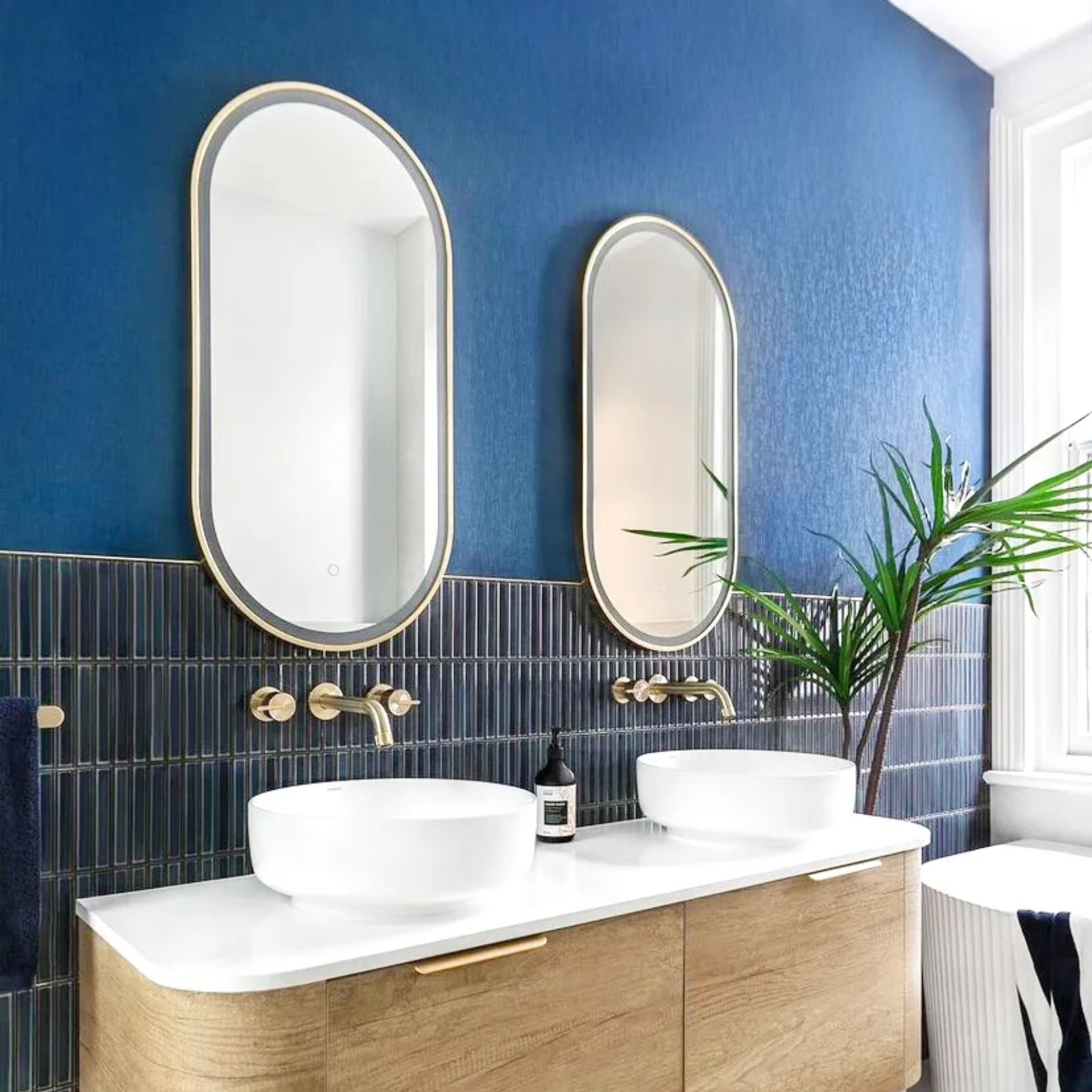 Otti LED Noosa 900mm x 450mm Metal Frame Mirror Brushed Gold LIfestyle Side View Complete Set LED-MF9045G-N | The Blue Space