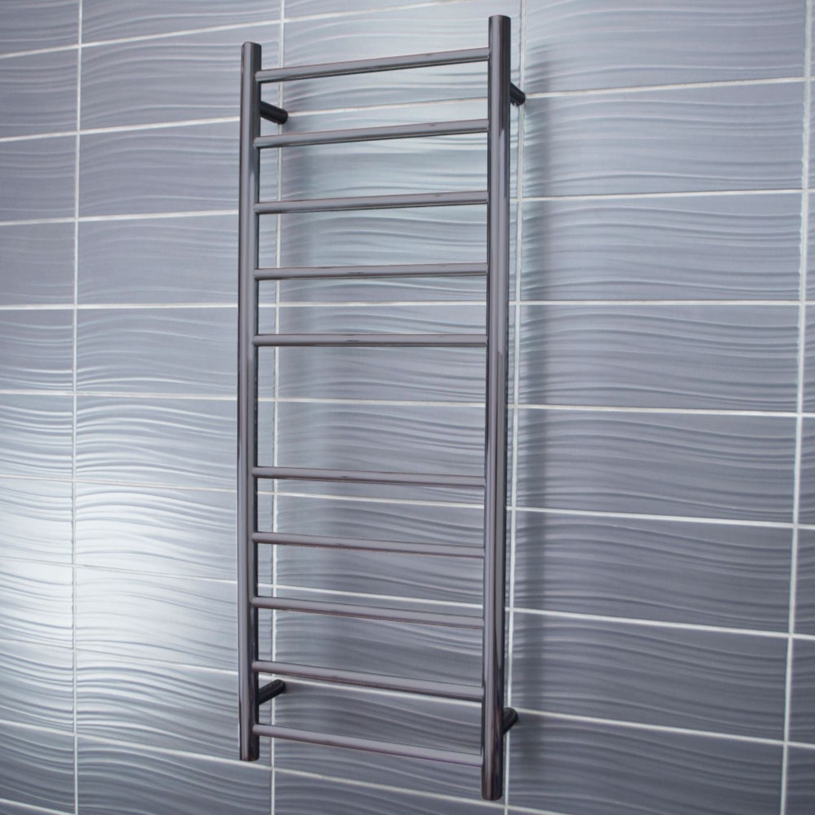 Lifestyle 1 Radiant Heated Round Ladder 430 x 1100mm Gun Metal Grey GMG-RTR430 - The Blue Space