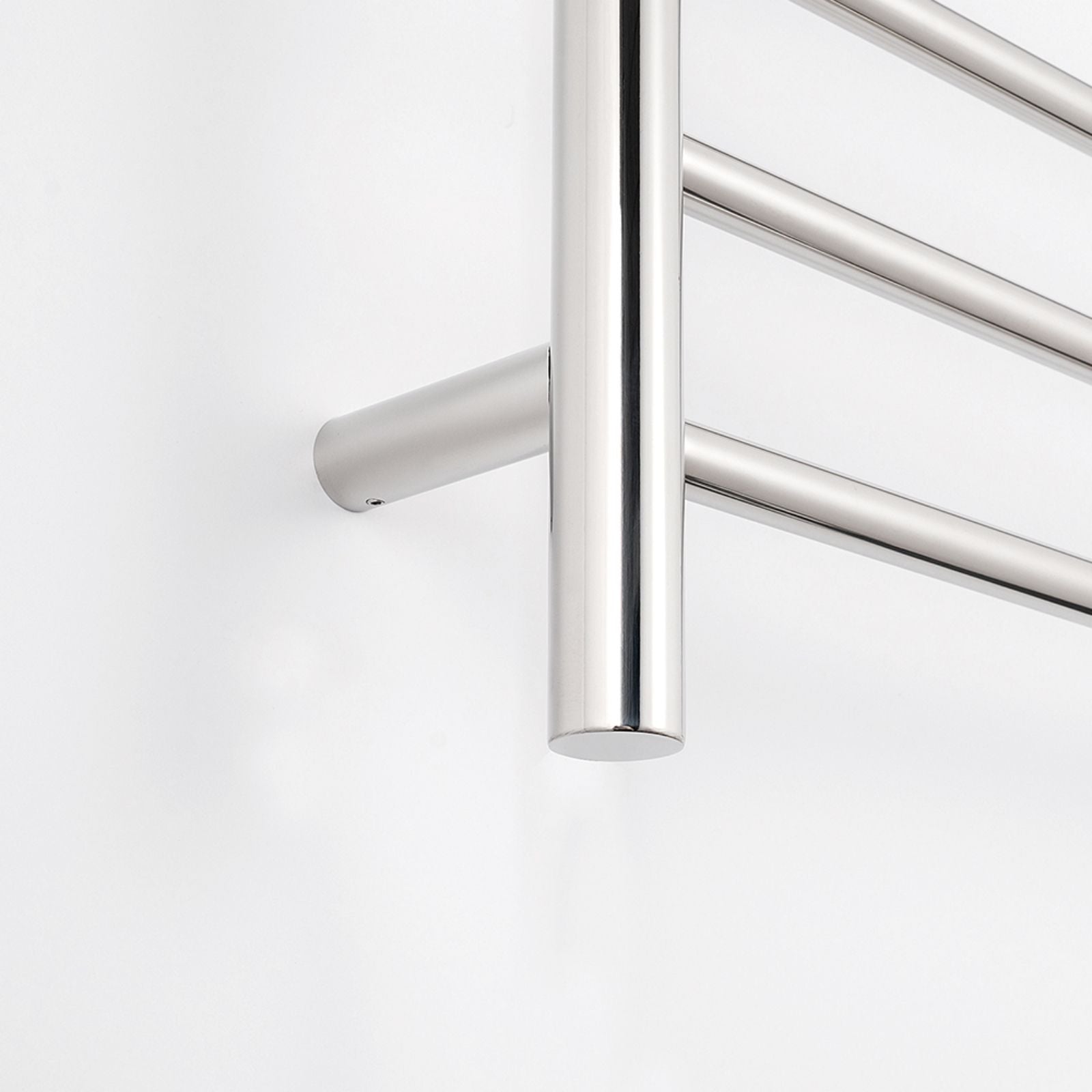 Close Radiant Heated Round Ladder 900 X 1100mm Mirror Polished RTR05 - The Blue Space