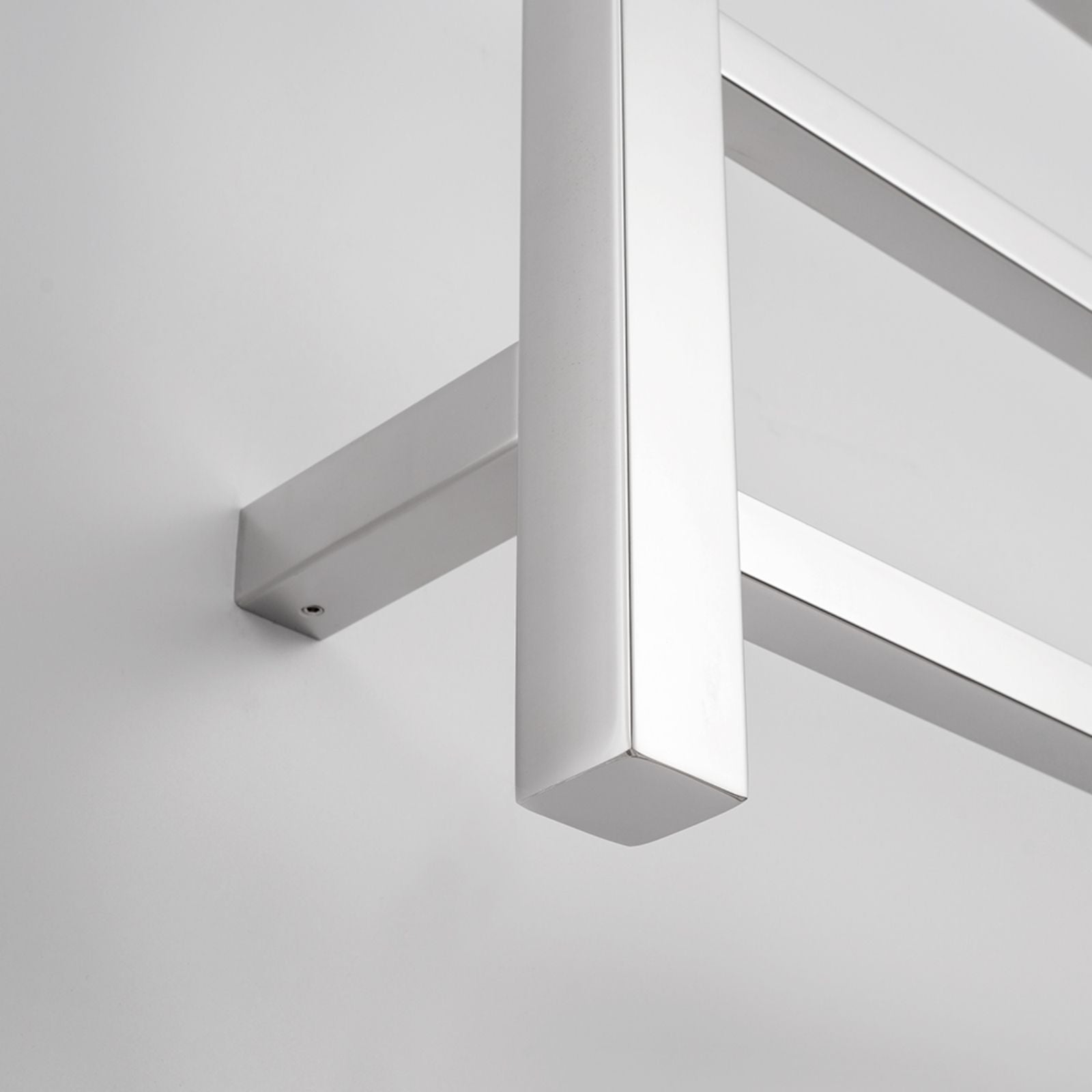 Close Radiant Heated Square Ladder 600 X 1200mm Mirror Polished STR02 - The Blue Space