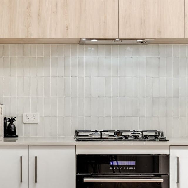 Sicily Bianco White Gloss Bejmat Cushioned Edge Porcelain Tile 75x200mm | The Blue Space