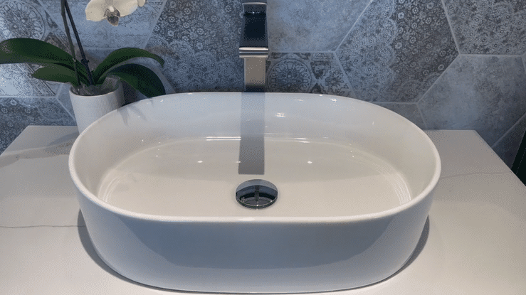 Otti Quay 500mm Oval Above Counter Basin - Gloss White OT5035 Animation - The Blue Space
