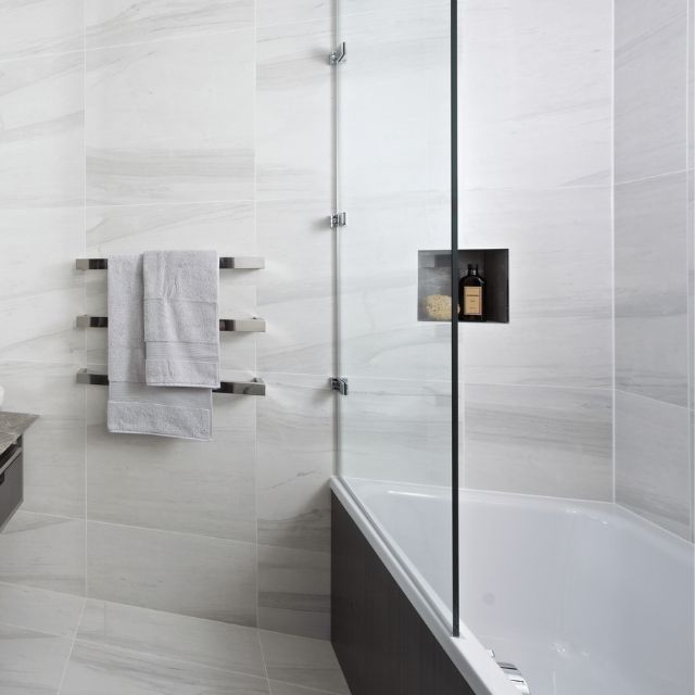 Lifestyle 2 Thermogroup Thermorail Square Single Rail 632x40x100mm 23Watts - Includes Transformer DSS6 - The Blue Space