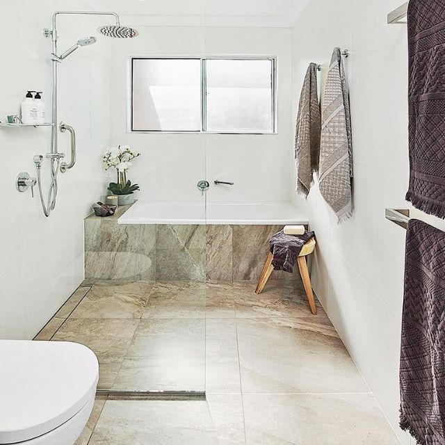 Lifestyle 3 Thermogroup Thermorail Square Single Rail 632x40x100mm 23Watts - Includes Transformer DSS6 - The Blue Space