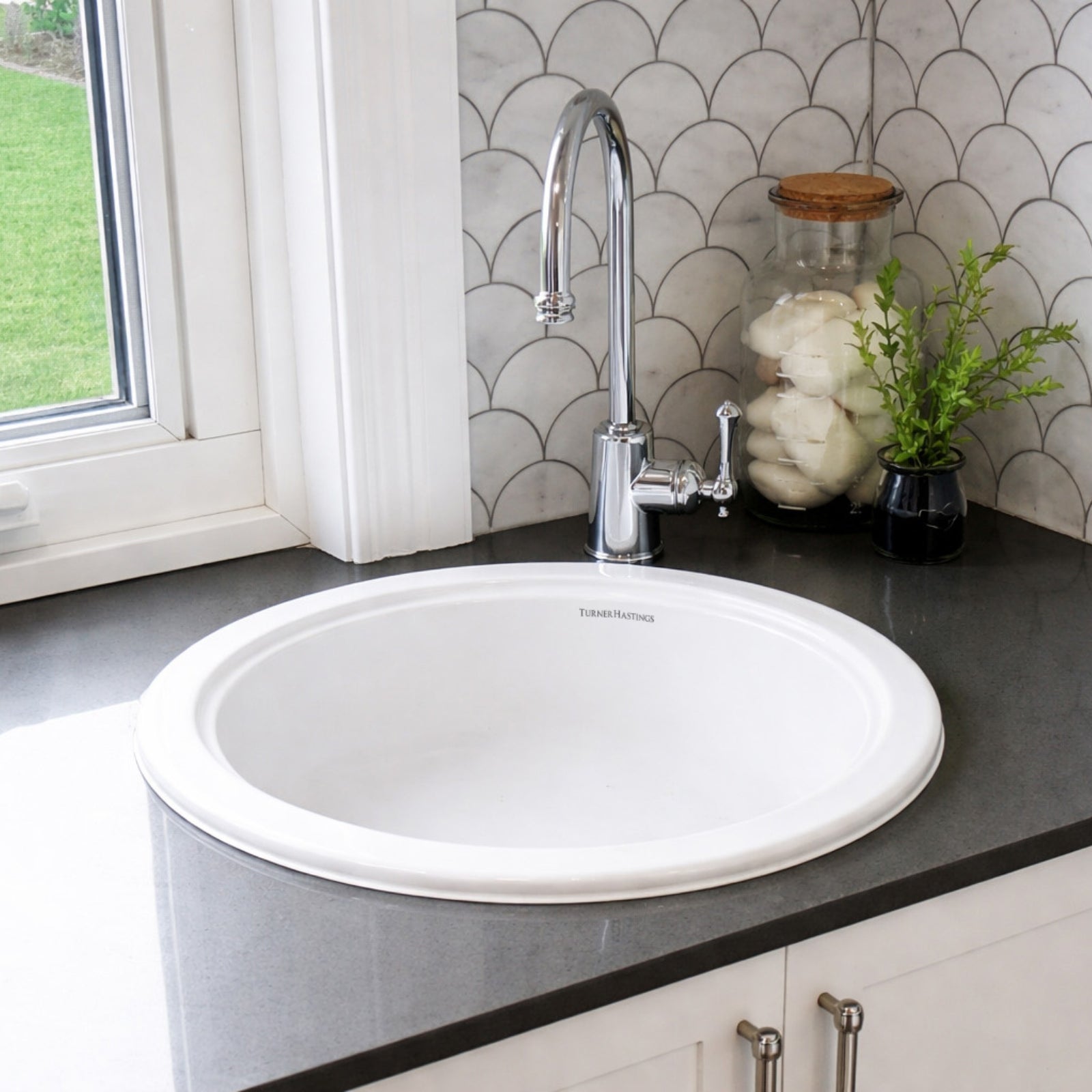 Lifestyle Turner Hastings Cuisine Round 47 Inset/Undermount Matte White Sink CUR473FS-MW - The Blue Space