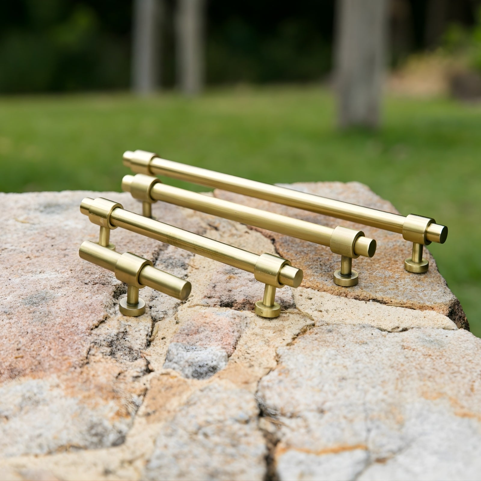 Turner Hastings Fanetta 160mm Pull Handle Brushed Brass FA160CB-BB - The Blue Space