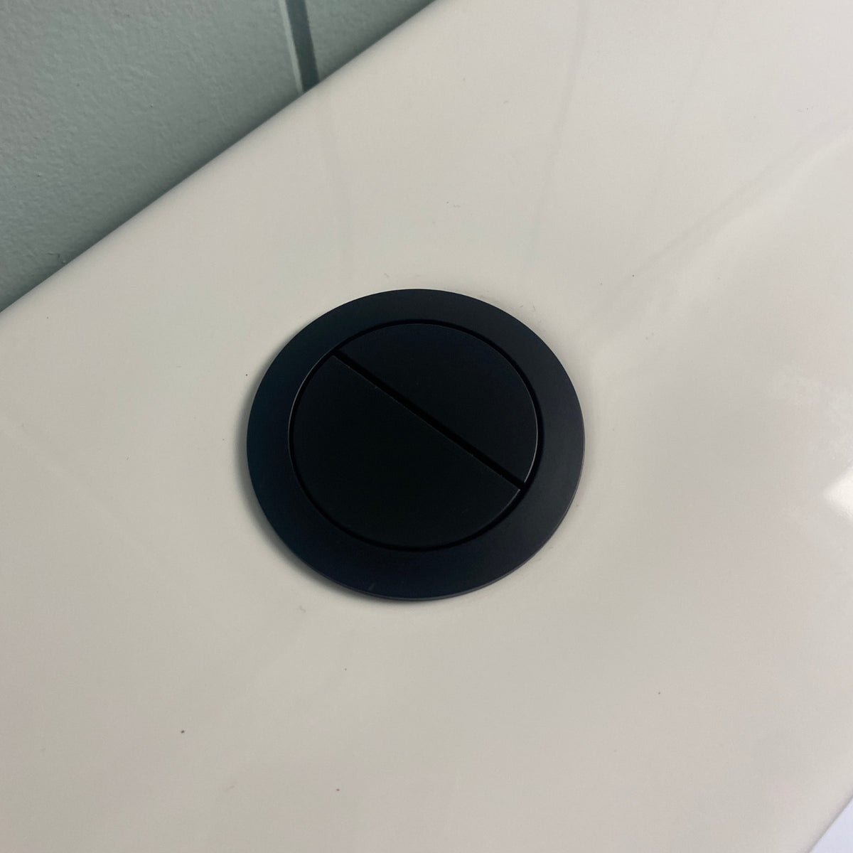 Lifestyle 1 Turner Hastings Round Flush Buttons - Matte Black THSP020 - The Blue Space