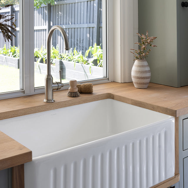 Lifestyle Turner Hastings Novi 61 x 46 Universal Flat or Ribbed Fireclay Butler Sink Matte White - The Blue Space