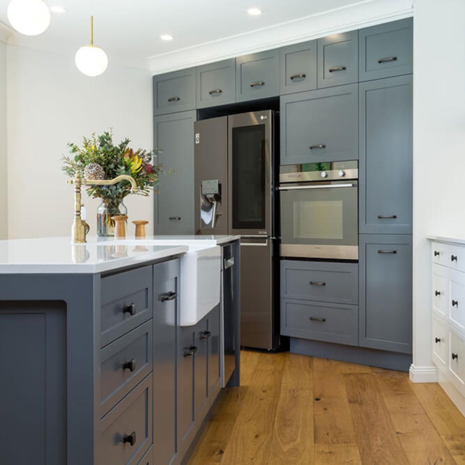 Lifestyle 4 Turner Hastings Novi 75 x 46 Fireclay Single Butler Sink, Universal Flat or Ribbed - Gloss White NO75FS - The Blue Space