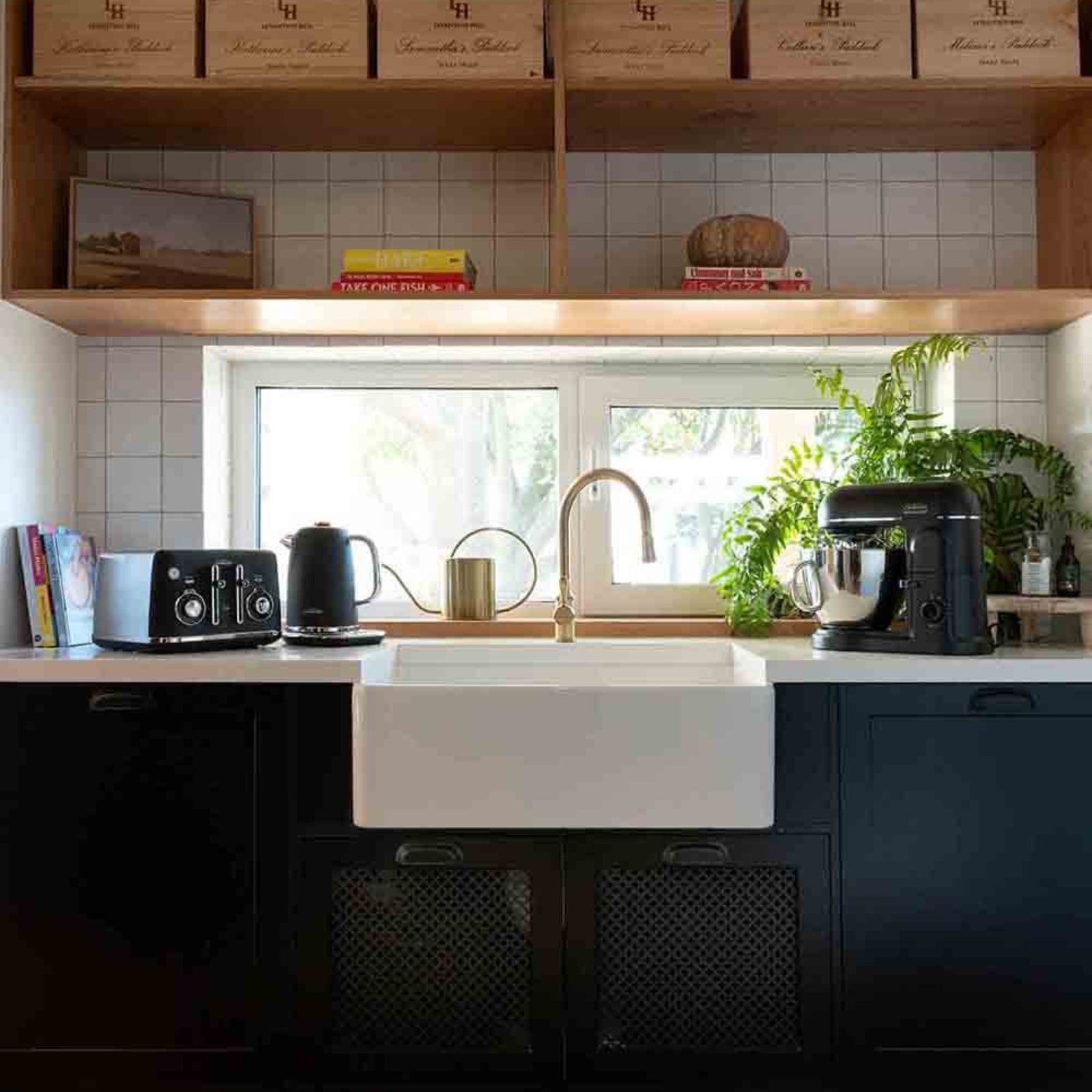 Lifestyle 7 Turner Hastings Novi 75 x 46 Fireclay Single Butler Sink, Universal Flat or Ribbed - Gloss White NO75FS - The Blue Space