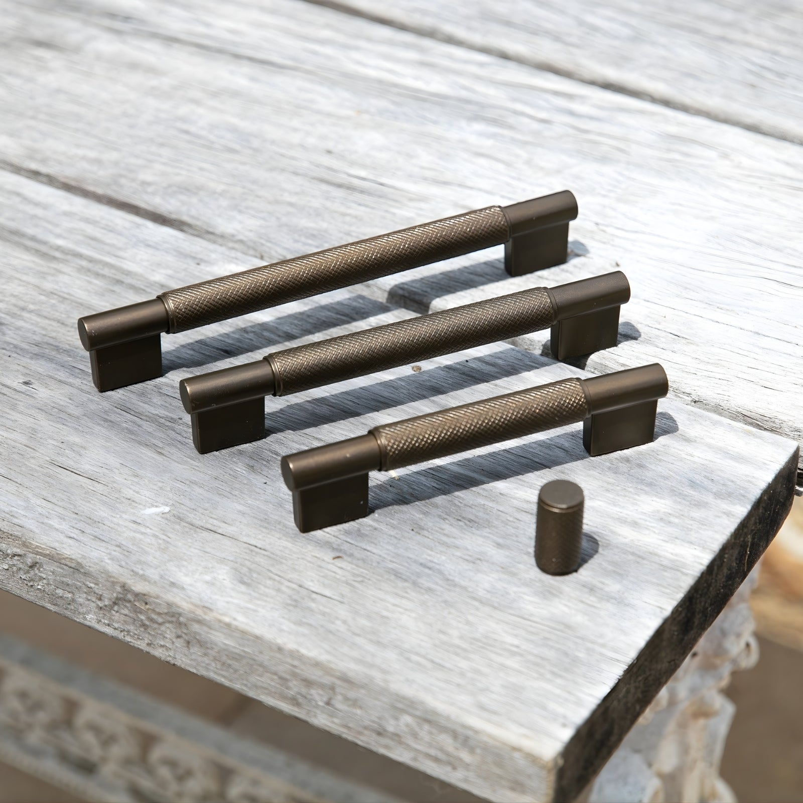 Variations Turner Hastings Sassari 128mm Pull Handle English Bronze SA128CB-EB - The Blue Space