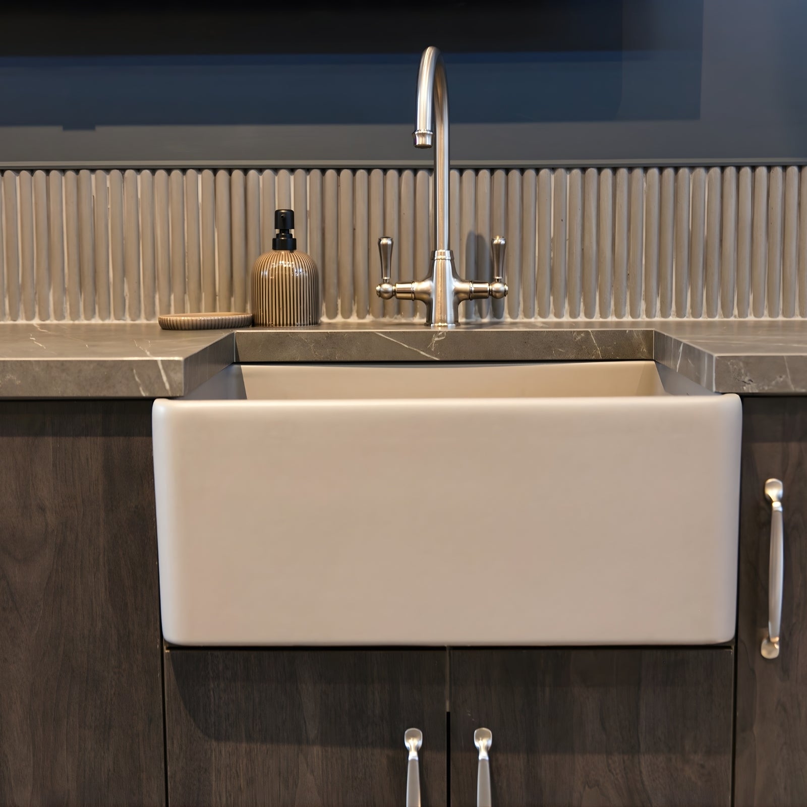 Lifestyle Turner Hastings Tutto 224mm Pull Handle Brushed Nickel TU224CB-BN - The Blue Space