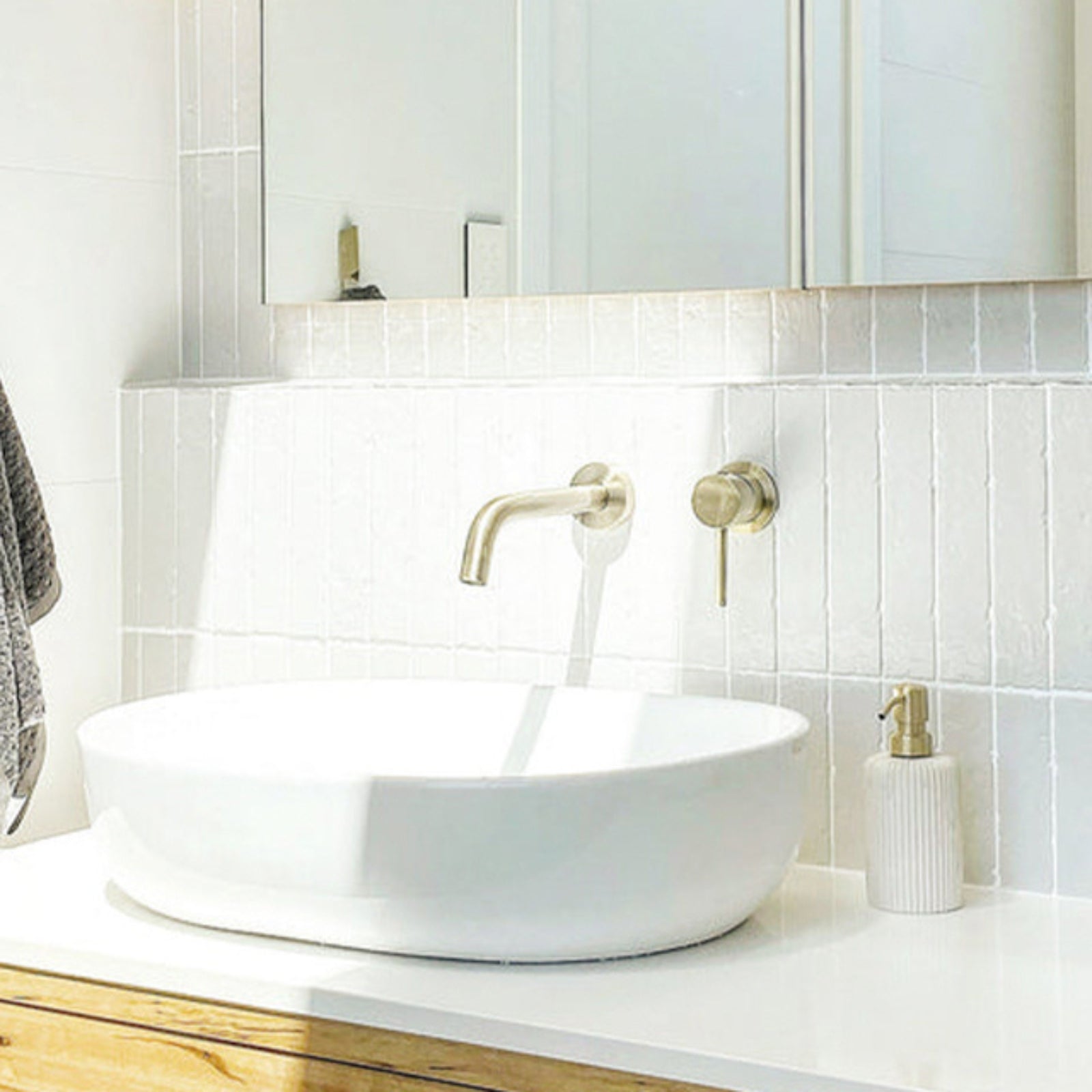 Lifestyle 1 Vanilla Blaire Brick Tile Textured Matte 45 x 230 x 8mm Porcelain 23ANTCO - The Blue Space