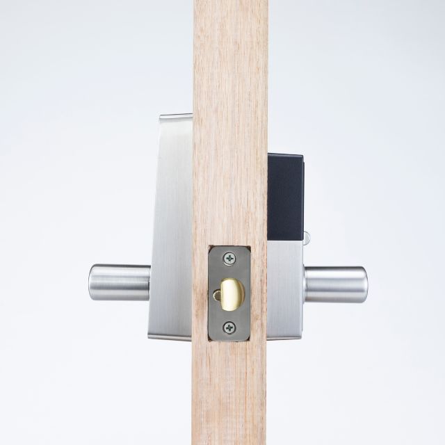 Side View Yale Libi Digital Lever Keyed Satin Nickel YLBL226NRSN - The Blue Space