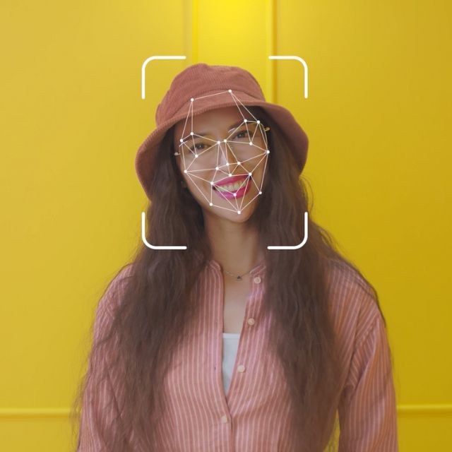 Face Scan Yale Luna Pro+ Smart Push/Pull Mortice Lock with Yale Home Module Champagne Gold YLN/60/HK/NG - The Blus Space