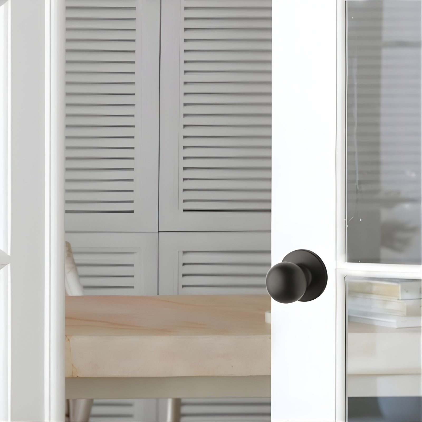 Lifestyle Lane Bala Passage Knob Door Handle Set On Round Rosette Matte Black L998933 - The Blue Space
