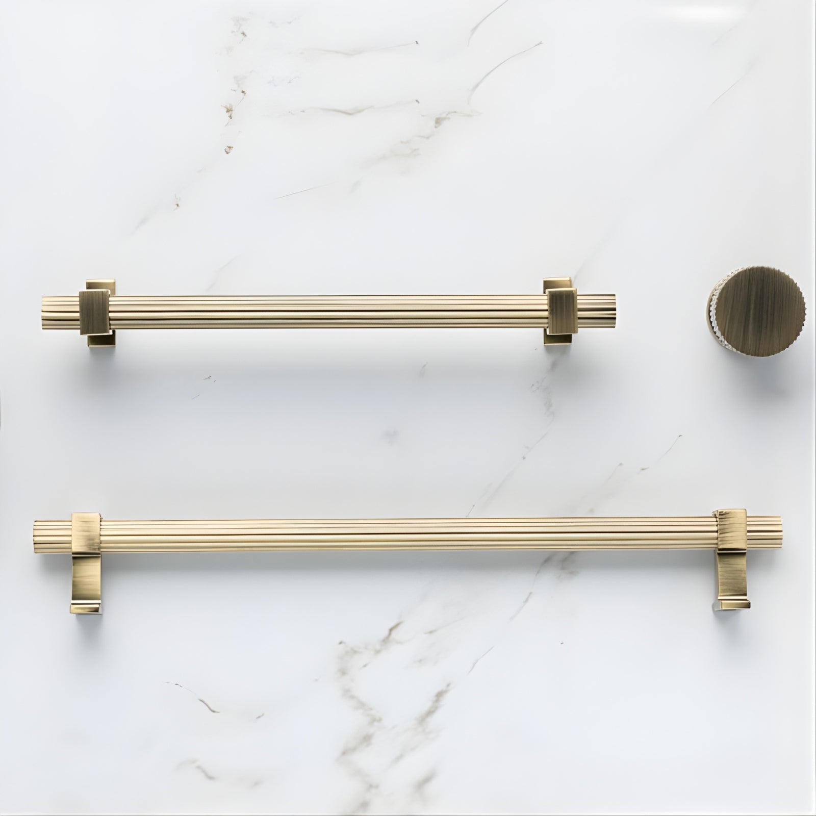 Variations Momo Handles Ambrose Bar Pull Antique Bronze AMB160.ABM - The Blue Space