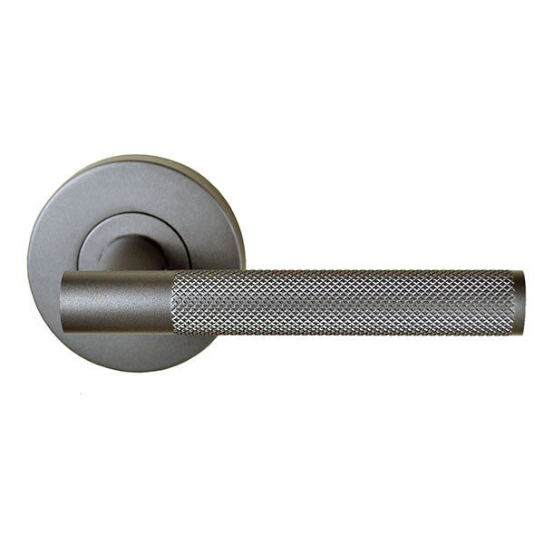 MDOMKPAS-GMG Nidus Knurled passage door lever handle gun metal grey