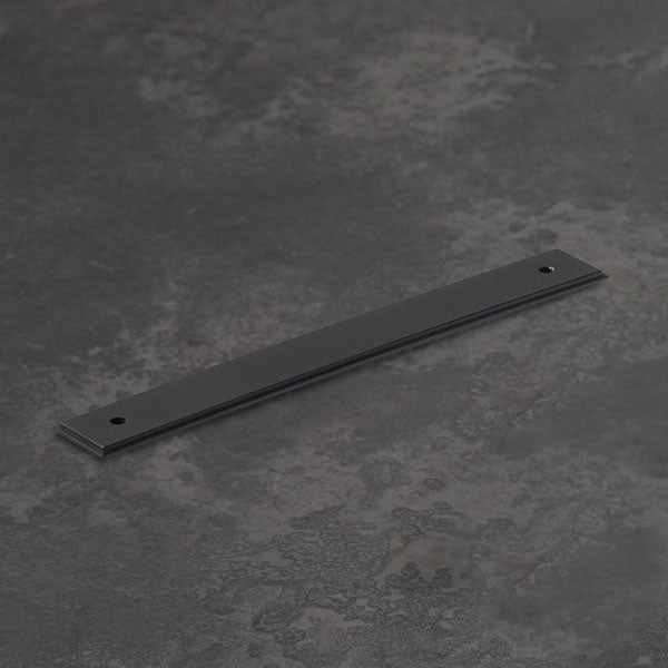 Momo Handles Barrington Backplate to Suit Bar Handle Matt Black - The Blue Space