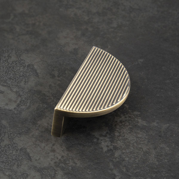 Momo Handles Barrington Eclipse Ribbed Dark Brushed Brass BERB64.DBB - The Blue Space