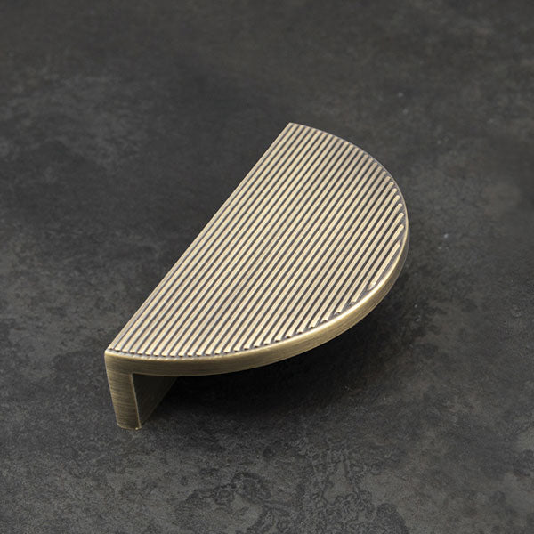 Momo Handles Barrington Eclipse Ribbed Dark Brushed Brass BERB96.DBB - The Blue Space