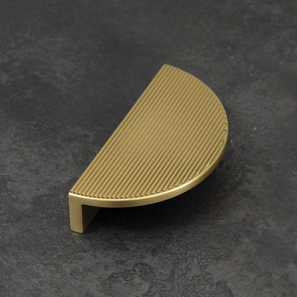 Momo Handles Barrington Eclipse Ribbed Matt Brass