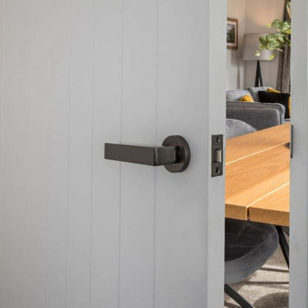 Zanda Boston Passage Set Graphite Nickel online at The Blue Space