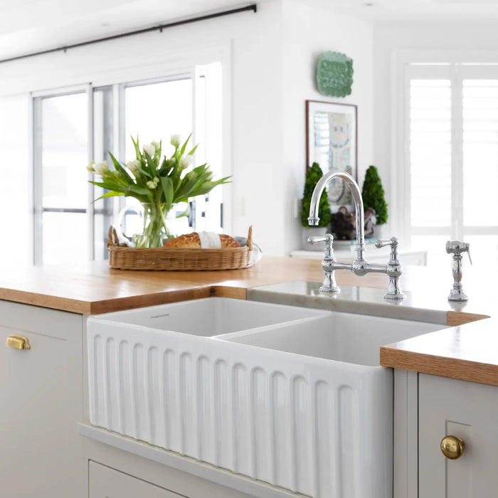 Farmhouse Sink Buying Guide: What You Need to Know Before You Buy