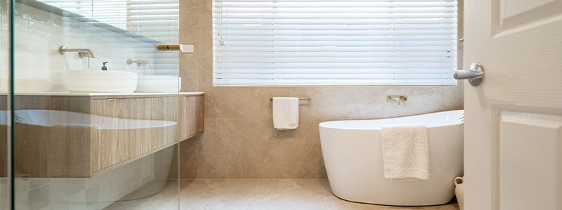 Bluespace Renos: Mediterranean Bathroom