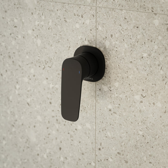 Caroma Contura II Bath/Shower Mixer - Matte Black