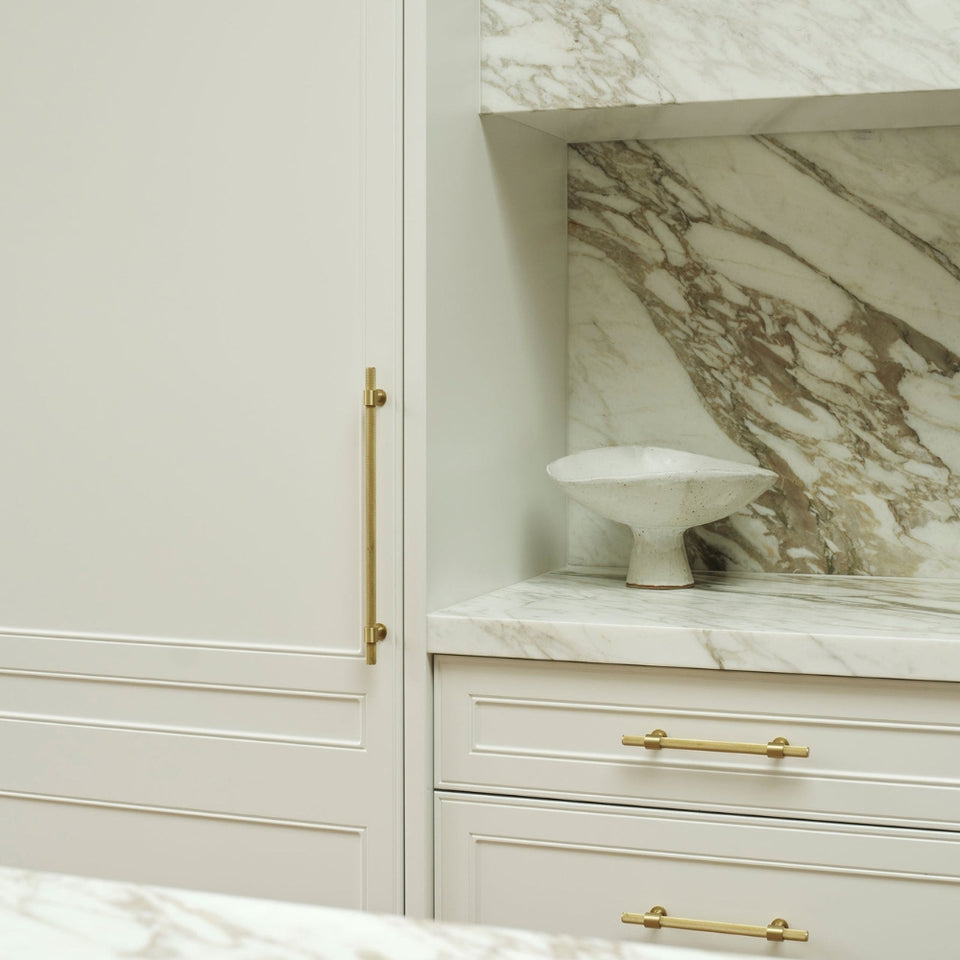 Momo Handles Belgravia Bar Pull Brushed Satin Brass